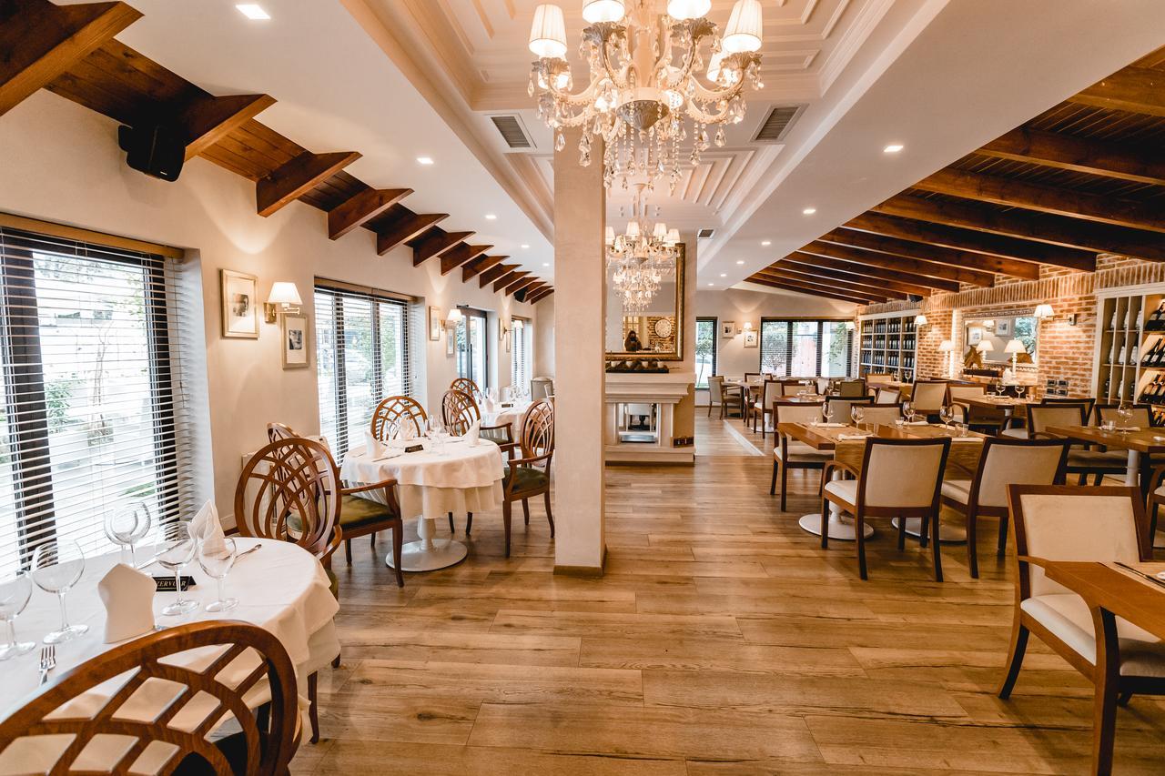 Green House Hotel & Restaurant Tirana Exterior foto